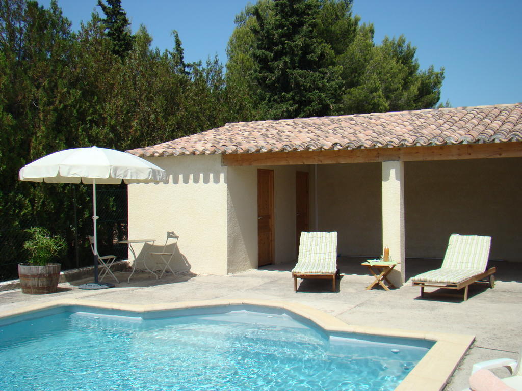 B&B L'Oustalet De Sylvie Villeneuve-lès-Avignon Exteriör bild